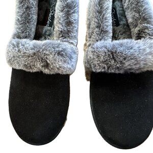 Skechers Black Slippers with Gray Faux Fur - size 9 - new no box